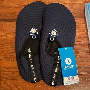 NWT! Water socks/shoes for men or women